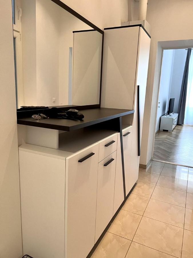 City-Apartment In Wieden Bagian luar foto